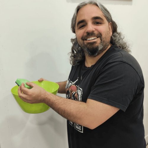 Voluntario Limpiando